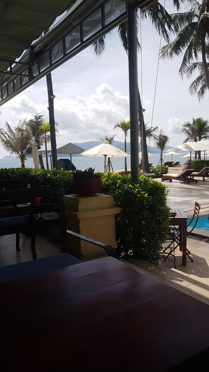 maychich's tweet photo. Có ai nha trang ko cf cho vui
Ngồi mình buồn quá https://t.co/A3jxUeifBc