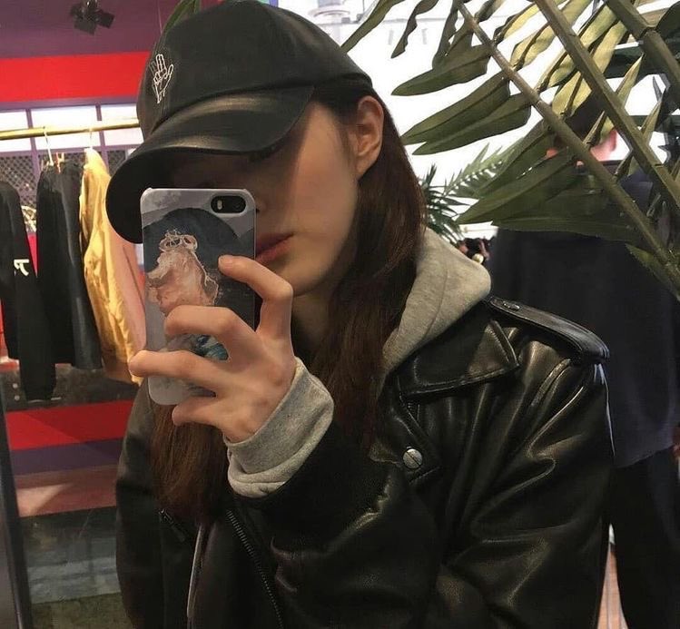 xansoxee's tweet photo. The ultimate girl crush https://t.co/gLBmrm3Lkt