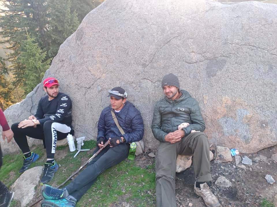 kumratvalley's tweet photo. پاکستان کرکٹ ٹیم کے کپتان بابر اعظم اور اکمل برادران کی فیملی ممبرز کے گروپ کے ساتھ کل کا دن جاز بانڈہ اور کنڈ بانڈہ میں گزرا۔
@babarazam258 @KamiAkmal23
#jahangird #TripTrails #JazzBanda #Kumrat #costomized #Trip @azmatsoul https://t.co/7FkbpZxSs1