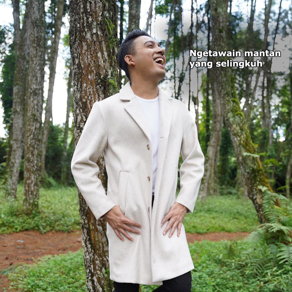 3dent_id's tweet photo. Ketawa adalah healing terbaik saat disakitin orang yang kamu sayang.  Setuju banget kan sama Gunawan?

Kalau kamu, bakalan ngapain kalau dikhianatin?

#3dent #GunawanLida https://t.co/1yMcysoaRv