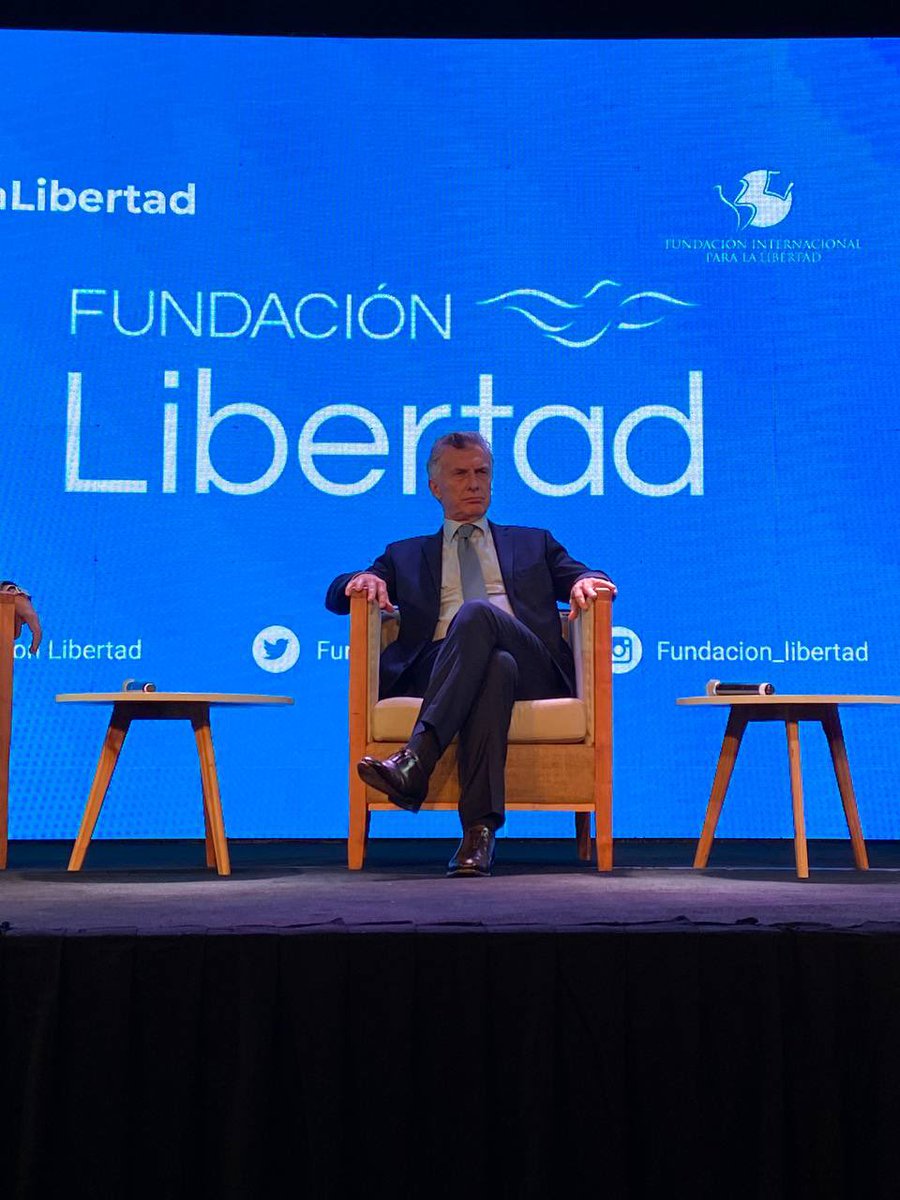 julian_bussetti's tweet photo. ¿Qué ven? https://t.co/zVLjdyqzFG