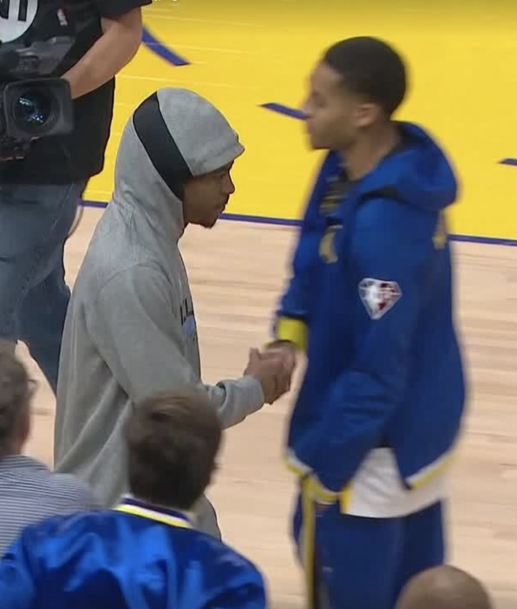 Ja Morant and Jordan Poole shook hands prior to Game 4.