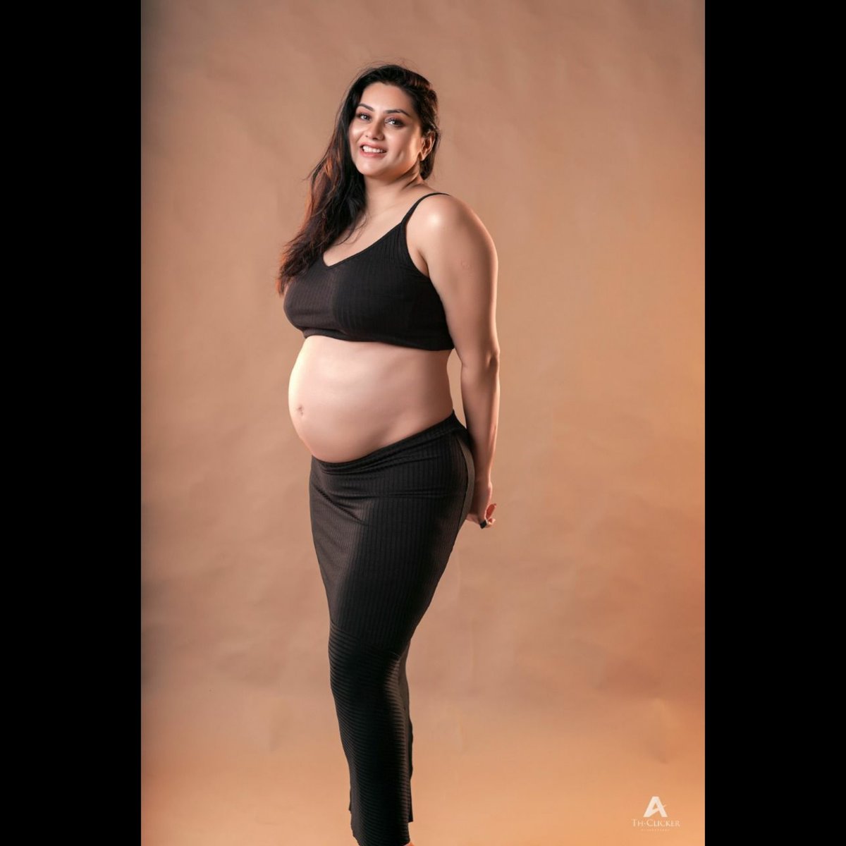 Namithaofficia1's tweet photo. #wolfguard #motherhood #newbeginning
🧿🧿🧿🧿🧿🧿🧿🧿🧿🧿🧿🧿🧿🧿🧿🧿
Photographer - @AshwinThClicker
Hair and Makeup - @promakeup_bridal_studio
Stylist - @nisha_mrk_official
@m_v_chowdhary @FameShinewoods https://t.co/ztyENrctaR