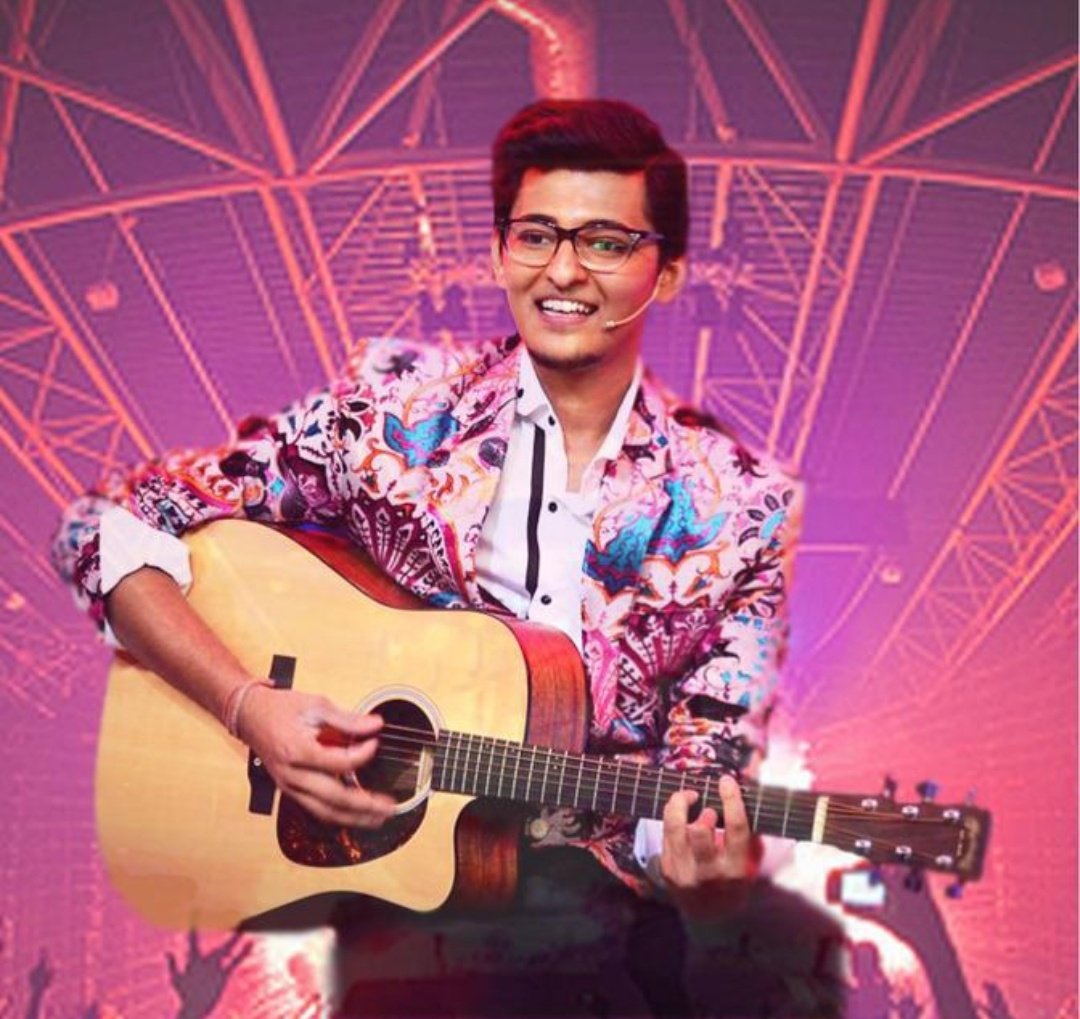 KellyCo37718841's tweet photo. Congratulations @DarshanRavalDZ
I am So Proud Of You β¨ Love you π
15 MILLION STRONG BLUE FAMILY
#ForeverTogetherWithDR https://t.co/mHfOvVlXhU