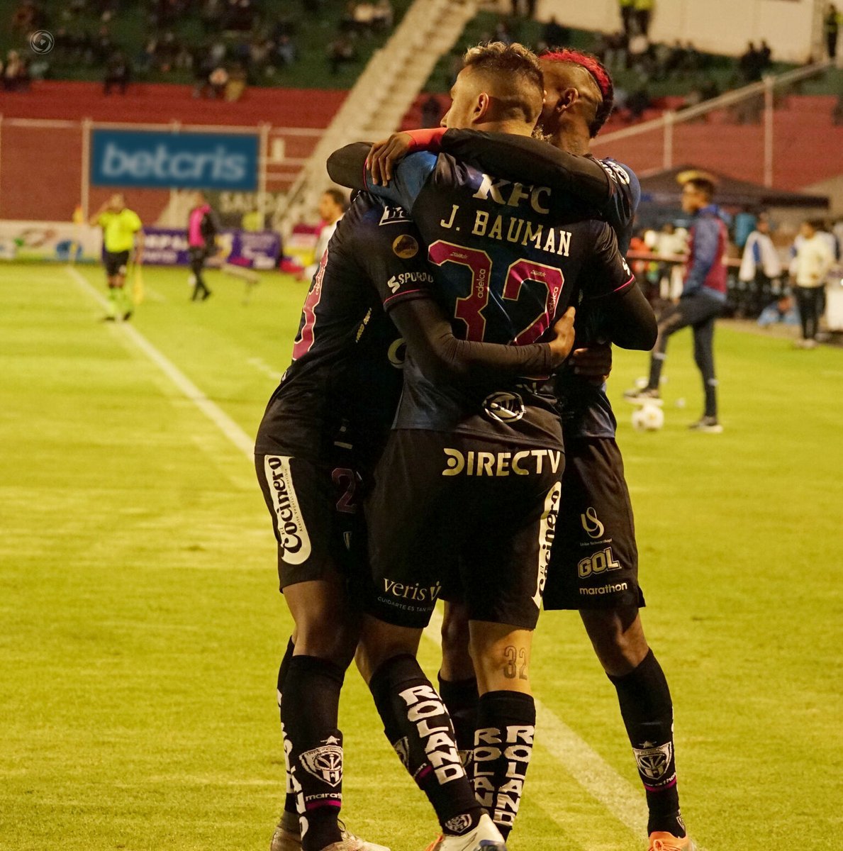 digitalsportsec's tweet photo. 🔵⚫ Independiente ganó 0-1 en Ambato.
Los dirigidos por Paiva con un jugador menos por expulsión a M. Angulo a los 39', logró imponerse a Macará. Con este resultado los #NegriAzules sumaron 23 puntos y se ubican segundos después del líder Barcelona S.C con 25 pts. https://t.co/sxWZFHhF2T