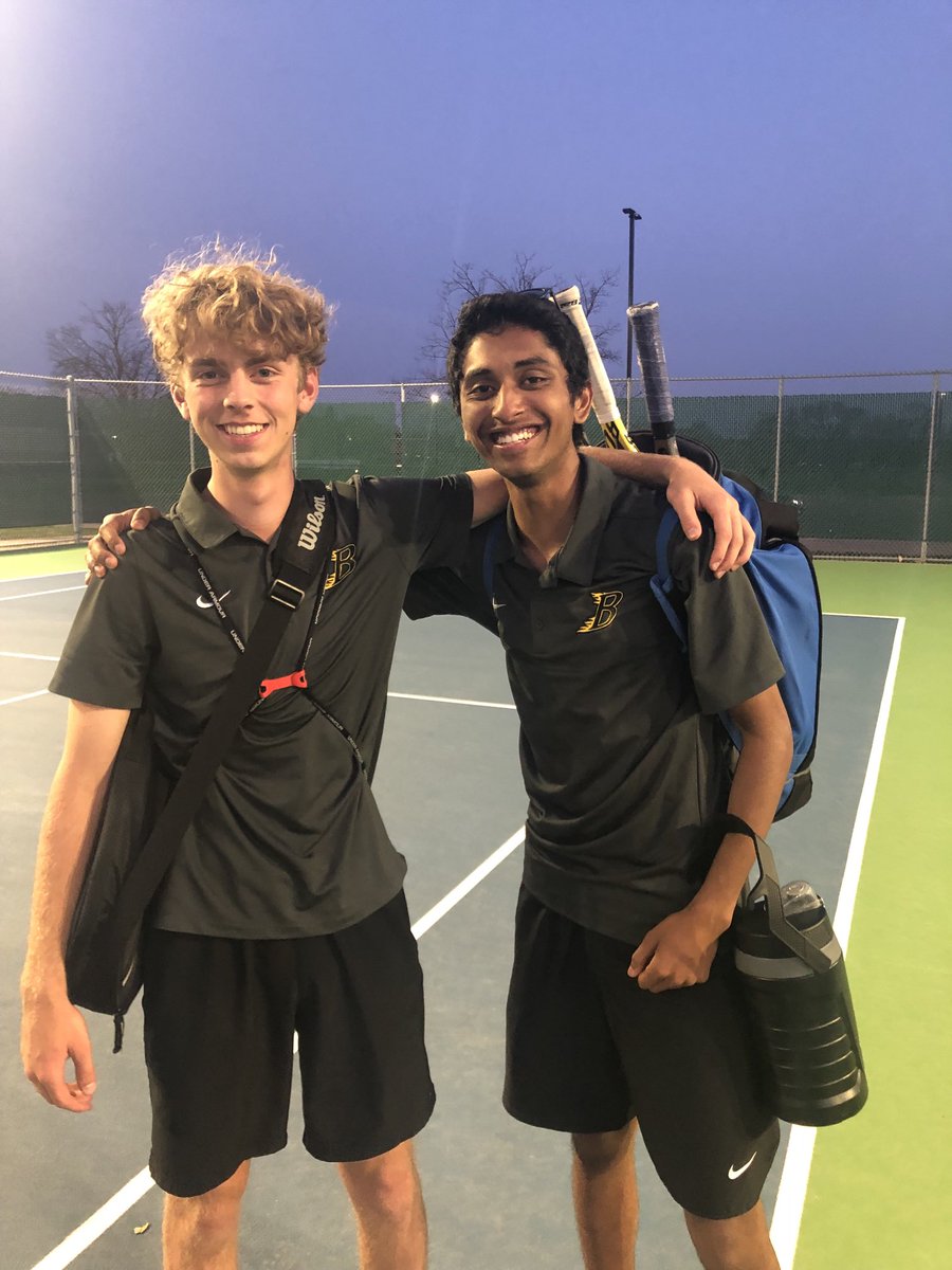 Blaze drop a tough match to MPLS SW 2-5. ⁦<a href="/THaddorff/">Tyler Haddorff</a>⁩ wins at 1S. Jacob/Shrey win at 3D. Thanks to ⁦<a href="/burnsvillebb/">Burnsville Baseball</a>⁩ ⁦<a href="/struz5head/">Todd Struzyk</a>⁩ for helping get the courts playable. Next up tue 3:45 at Apple Valley. #GoBlaze
