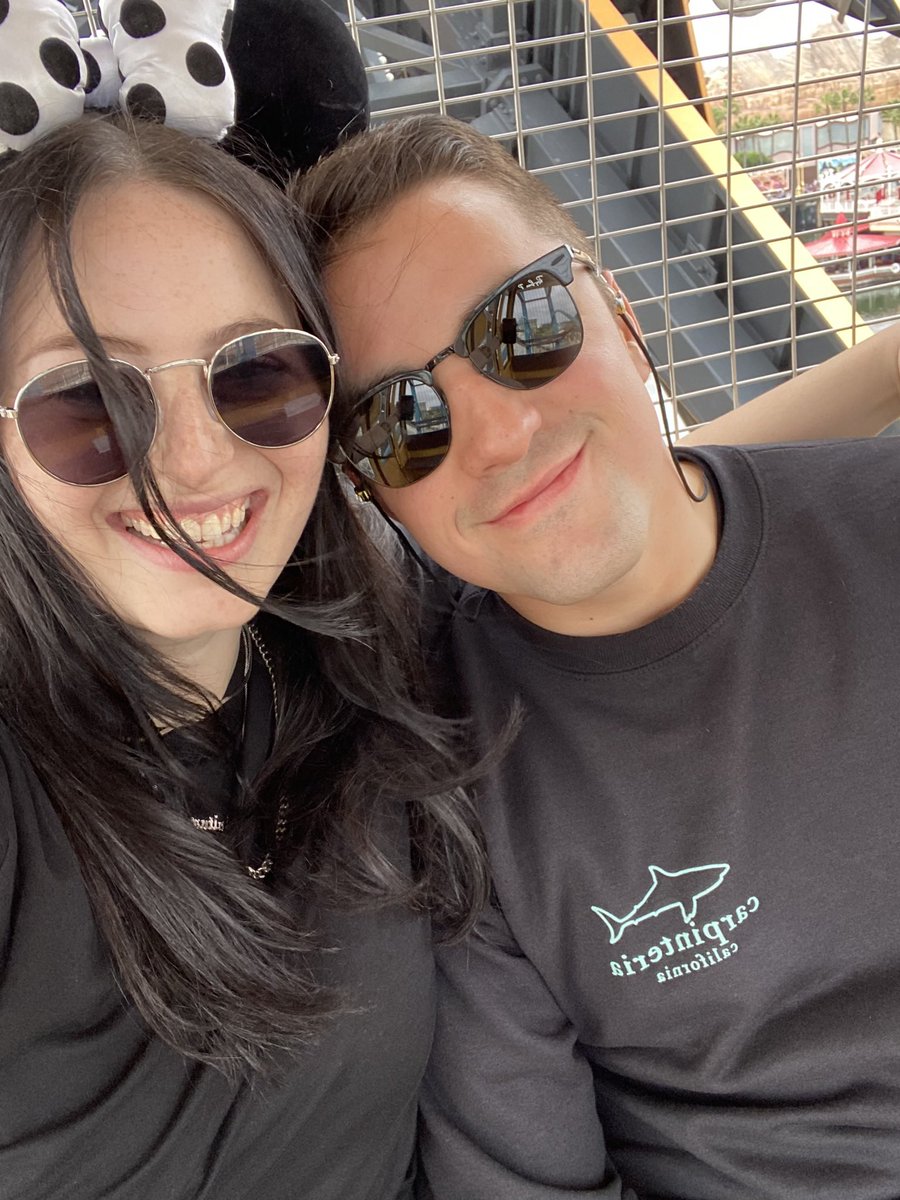 jenniferkalina's tweet photo. appreciation post for this man right here. always takes care of me but especially this weekend, post-op. you make me feel so loved. I don’t know what I’d do without you 💙 https://t.co/yTEAiEzImQ