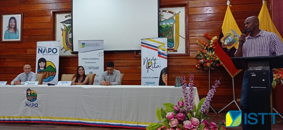 isttenaoficial's tweet photo. HOY| Prefecta y Viceprefecto del #GAD Provincial de #Napo realizaron reconocimiento público a la gestión realizada por Lorena Yánez P. @lorenayanezpi rectora, @ingjdrojas vicerrector de @isttenaoficial en beneficio de la @EduSuperiorEc en #Napo
 #JuntosLoLogramos @ARibadeneiraE https://t.co/tKP4Qo1H17