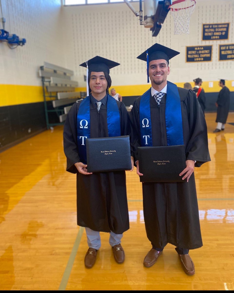 OmegaTau58's tweet photo. All good things must come to an end but with things ending it brings new beginnings 
Congratulations Christopher Bustamante and Diego Campos on making it to the end 🎓X🐶
#ΩΤforever #onetogether https://t.co/KM2OeIhCZm