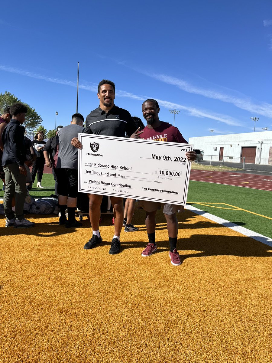 EHSFirehawks's tweet photo. Big shoutout to the @Raiders and @JakobJohnson44 for surprising our boys with gear, cleats and a big donation to the team! This was a bigger blessing then they even knew! Big things happening this year in the East! Thank you! 🔱 🏈 ❤️ #RiseintheEast https://t.co/Zw4UHwG9EQ