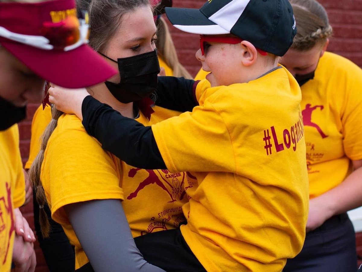 wn_softball's tweet photo. Some pictures from our Strikeout cancer event with the @friendsoffaithpruden we raised $4,534!!!! Thank you for everyone who came out to support! We loved having the kids come out and have some fun with us and can’t wait to do it again next year! https://t.co/BC3hL2H0w7