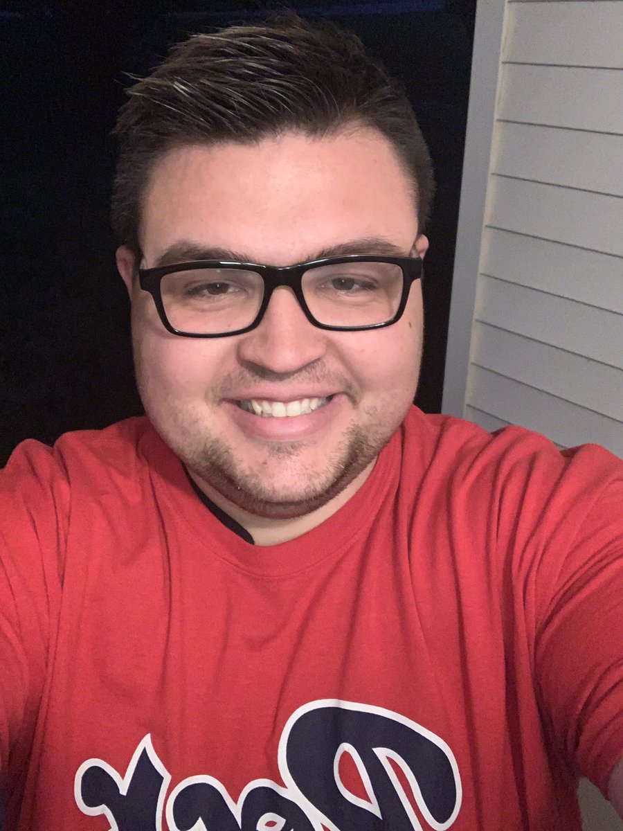 jsmithwx's tweet photo. I wore red today for the 3 @ousom students who died last week in the tragic accident! May the meteorology community ever forget them! ❤️ #MeteorologyFamily #OUStrong https://t.co/53VErfo1D3
