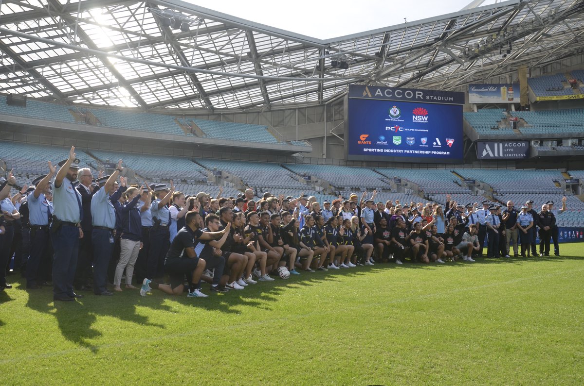 Sporting greats team up with <a href="/nswpolice/">NSW Police Force</a> &amp; <a href="/NswPcyc/">PCYC NSW</a>  at #AccorStadium to launch new Sporting Industry Partnership Program. Deputy NSW Premier <a href="/PaulTooleMP/">Paul Toole MP</a>, NSW Police Commissioner Karen Webb &amp; PCYC CEO <a href="/DominicTeakle/">Dominic Teakle</a> announced the program today. Read more: bit.ly/NSWPFaccorstad…