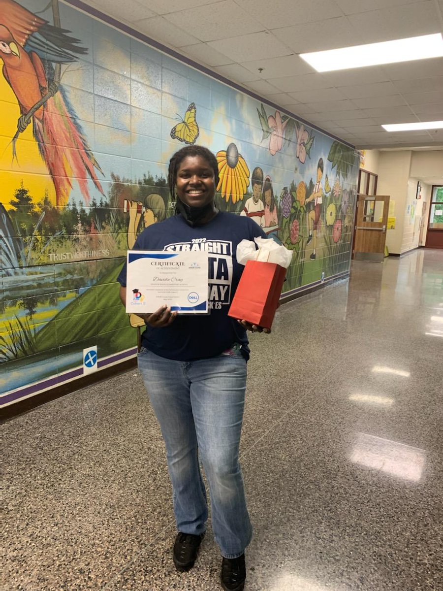 MsTechLee's tweet photo. #FUSEFRIDAY was lit🔥! Congratulations to a few of @DeKalbSchools Dell Certified Educators! Congratulations Ms. Green, Ms. Cray, and Ms. Reynolds@DeKalbSchoolsIT 
#FUSECohort1
#FUSECohort2 https://t.co/69S9NiRpW7