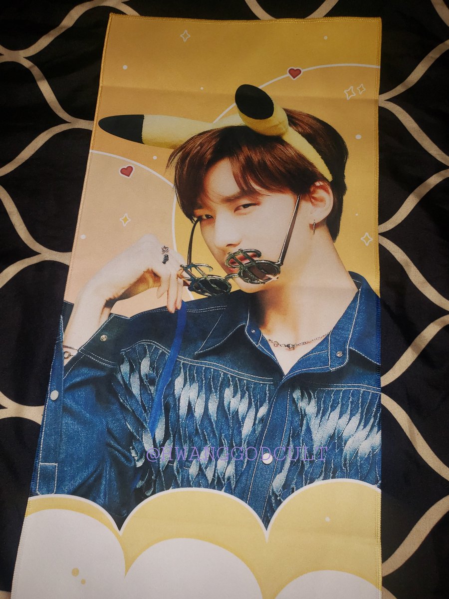 HWANGGODCULT's tweet photo. ♠️ WTS STRAY KIDS HWANG HYUNJIN SLOGAN 

🔸 $22 plus shipping
🔸 poster freebie 
🔸 US only 
🔸 Reply/DM to claim or for questions

#wtshyunjin #wtsskz #skzsale #skzsell #skzwts #wtskpop https://t.co/hRmUI1Po7W