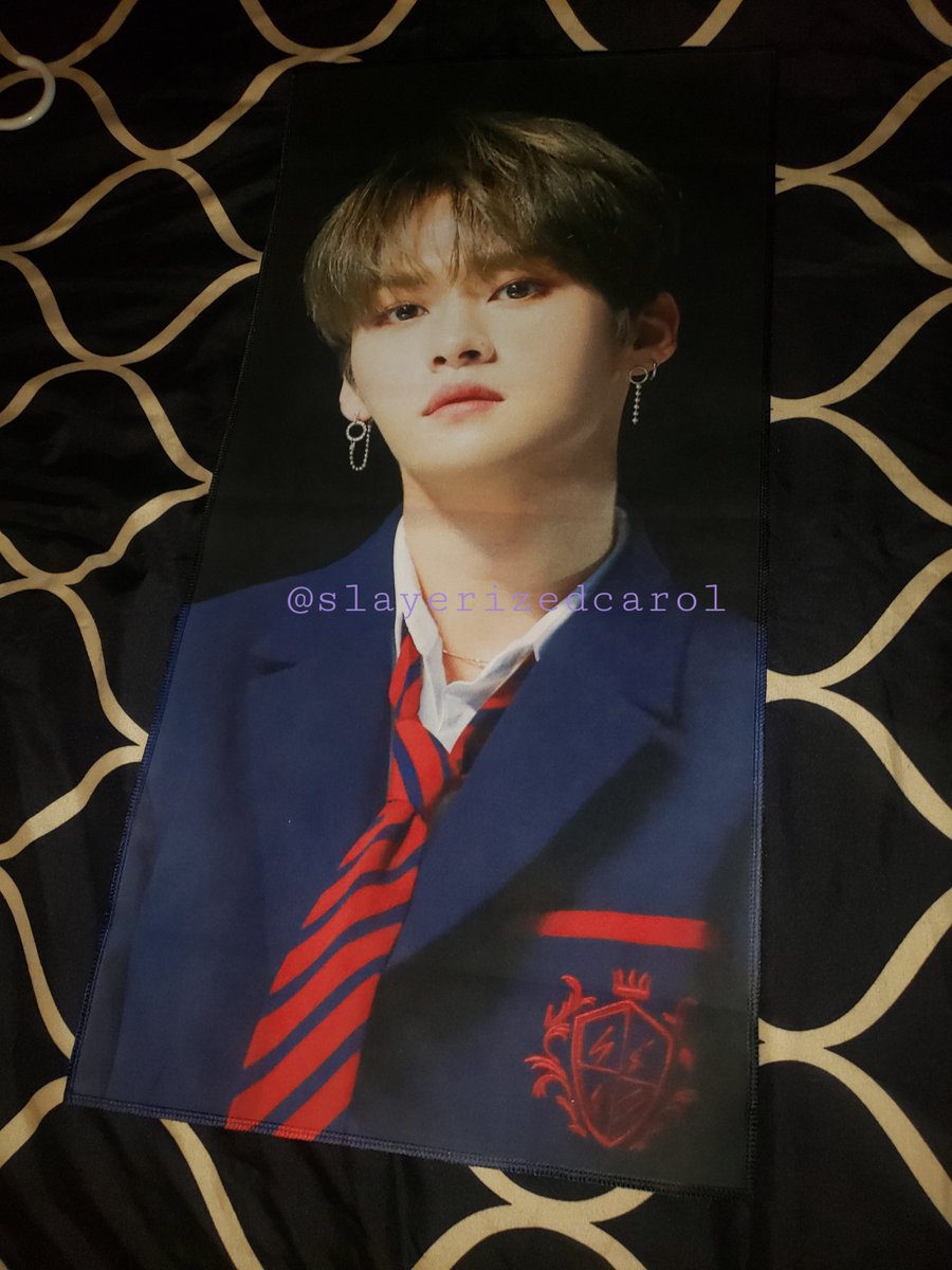 HWANGGODCULT's tweet photo. ♠️ WTS STRAY KIDS LEE KNOW SLOGAN

🔸 $22 plus shipping
🔸 US only 
🔸 Reply or DM to claim or for questions

#wtsleeknow #wtsskz #skzsale #skzsell #skzwts #wtskpop https://t.co/NdJXH4zCPa