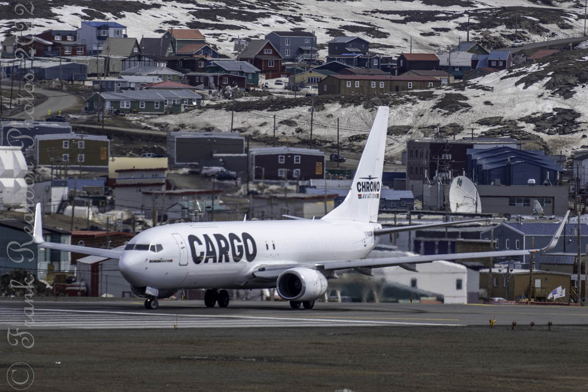 FrankReardon1's tweet photo. Spotted a 18 Year old Boeing 737-800(F) #B738 by @ChronoAviation in #Iqaluit #Nuanvut MAY.9.2022 #YFBSpotters #CGVZB https://t.co/FnmPxYFS0J