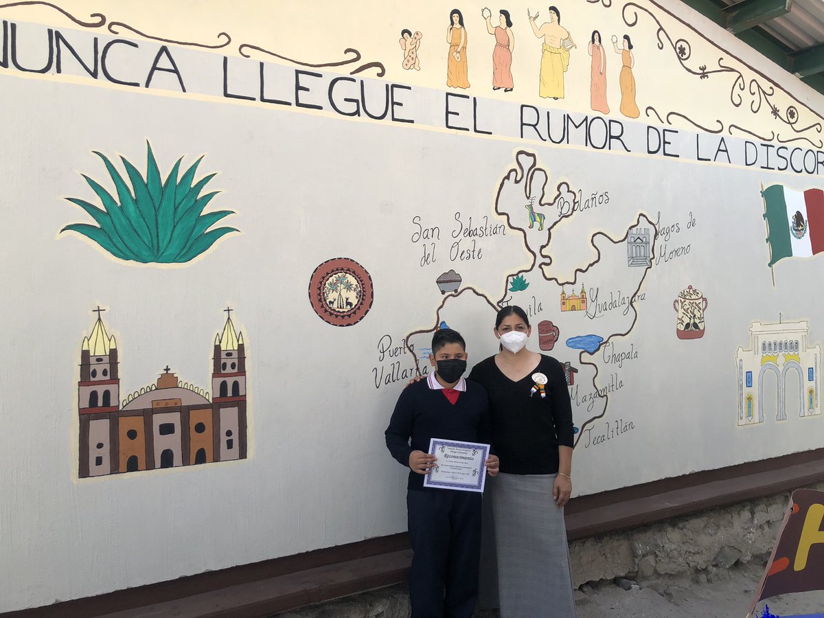 BetsabeAlmaguer's tweet photo. 🎨✍️📚El arte es un lenguaje que aumenta la capacidad expresiva, la creatividad y la imaginación en las/os niños. 
Hoy tuve la fortuna de visitar la Escuela Primaria  Antonio Álvarez Esparza, en Tlaquepaque. Donde se inauguró el mural 
"La riqueza cultural y natural de Jalisco”. https://t.co/g3ZjAd4qr2