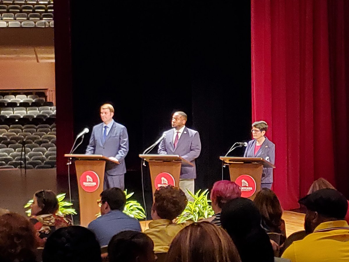 GuthrieMayesPR's tweet photo. At the beautiful Carrick Theatre at Transylvania University for the Lexington mayoral debate https://t.co/orUDTyGXEJ