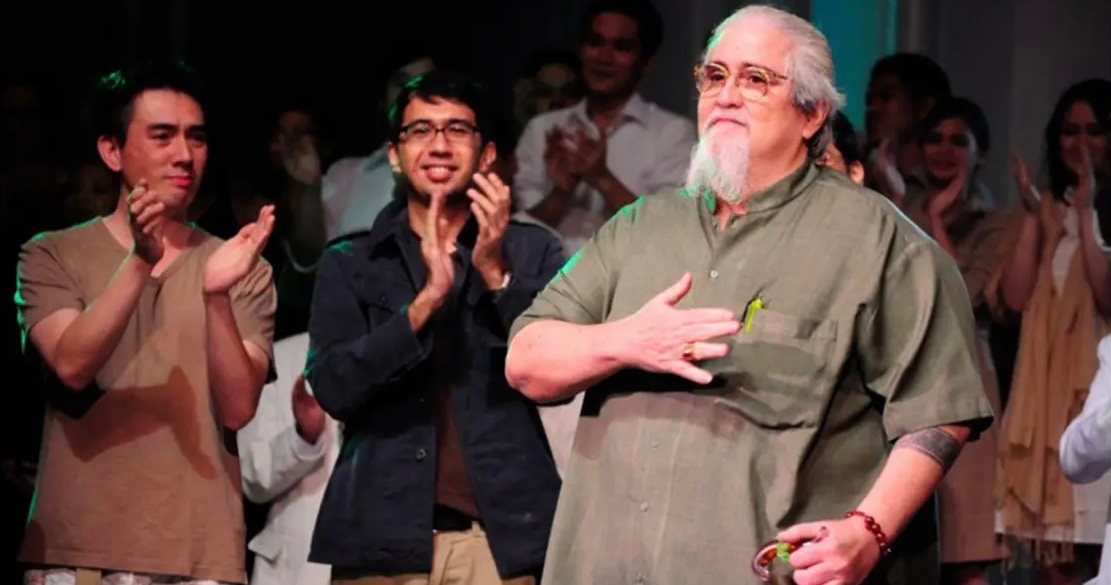 pqbusalian's tweet photo. Peque Gallaga as a Director for Theater

A Fire In The Soul at De La Salle University (February 2012)

Source: https://t.co/iPttNbJAIF

#pequegallaga https://t.co/Yn95N0I45g