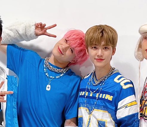 먼저 비밀연애 하자고 해놓고 자꾸 몸붙여오는 강하디