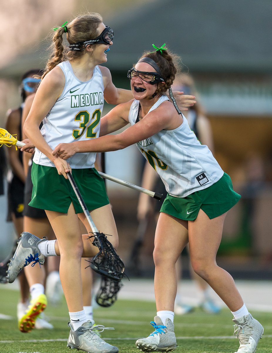 russellgifford's tweet photo. I'll start with the end, of the game, at least. My shot of the night of the shot of the night. Medina's @MiaDiPerna15 with the behind the back shot for the goal to end the game and complete Medina's 20-2 win over Cleveland Heights tonight. @medinagirlslax https://t.co/kcAgv62OLR