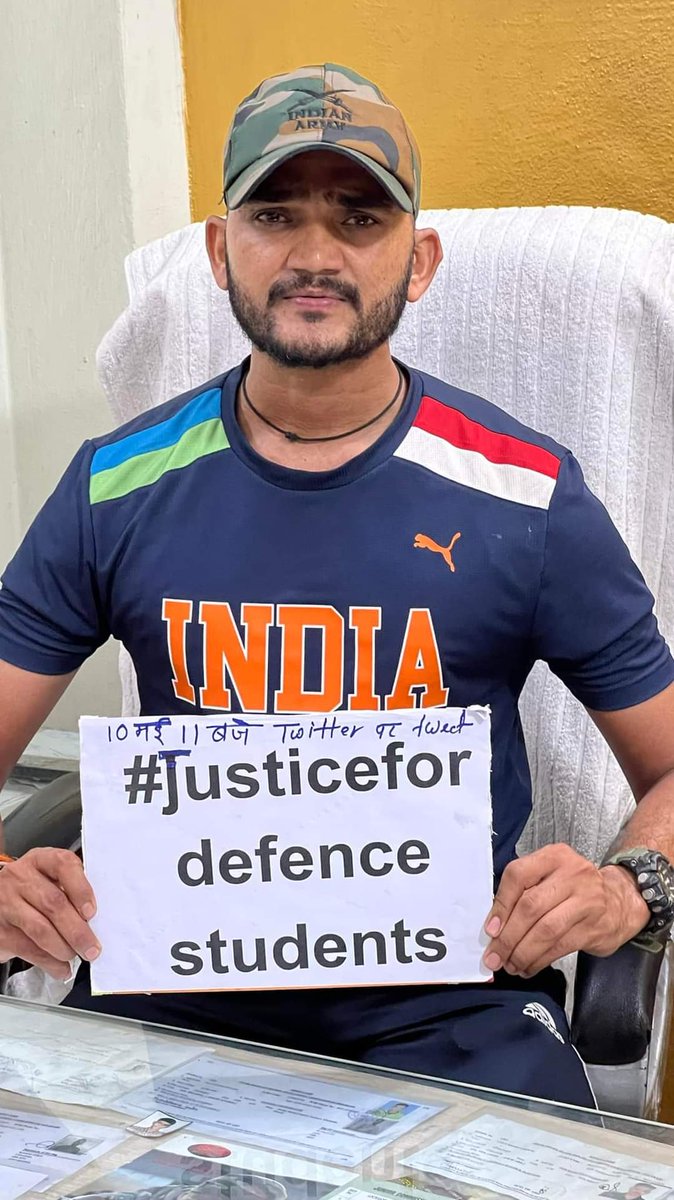 TarasinghGirwal's tweet photo. Jay Hind Dosto jyada se jayda tweet kro 😘🙏 बेरोजगार योवाओ का आवाज 😘🙏
@indore_academy #Jasticefordefencestudents @rajnathsingh @narendramodi @HMOIndia https://t.co/BkuvnbBrKs