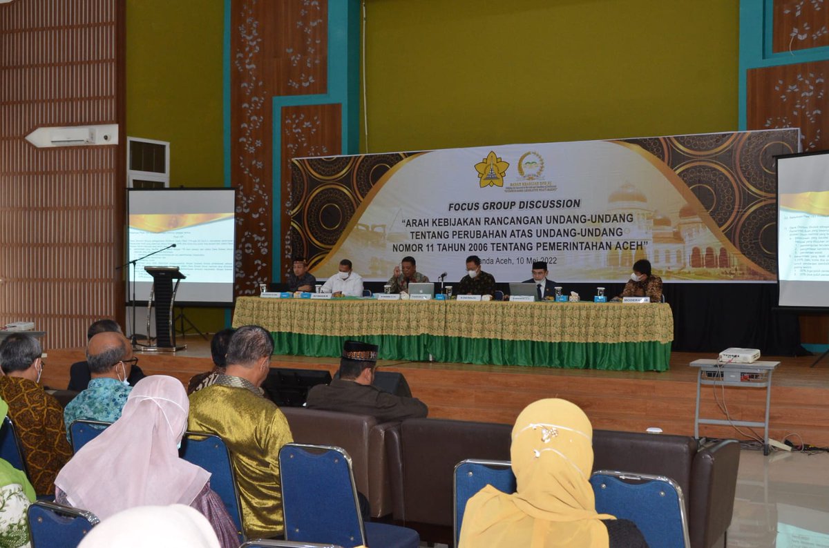 DPR_RI's tweet photo. Badan Keahlian Sekretariat Jenderal DPR RI DPR RI menggelar FGD dengan tema "Arah Kebijakan Rancangan Undang-Undang Tentang Perubahan Atas Undang-Undang Nomor 11 Tahun 2006 Tentang Pemerintahan Aceh", di Universitas Syiah Kuala Banda Aceh, Selasa, 10 Mei 2022. #SetjenDPR #BKDPR https://t.co/JAYUQXM0nG
