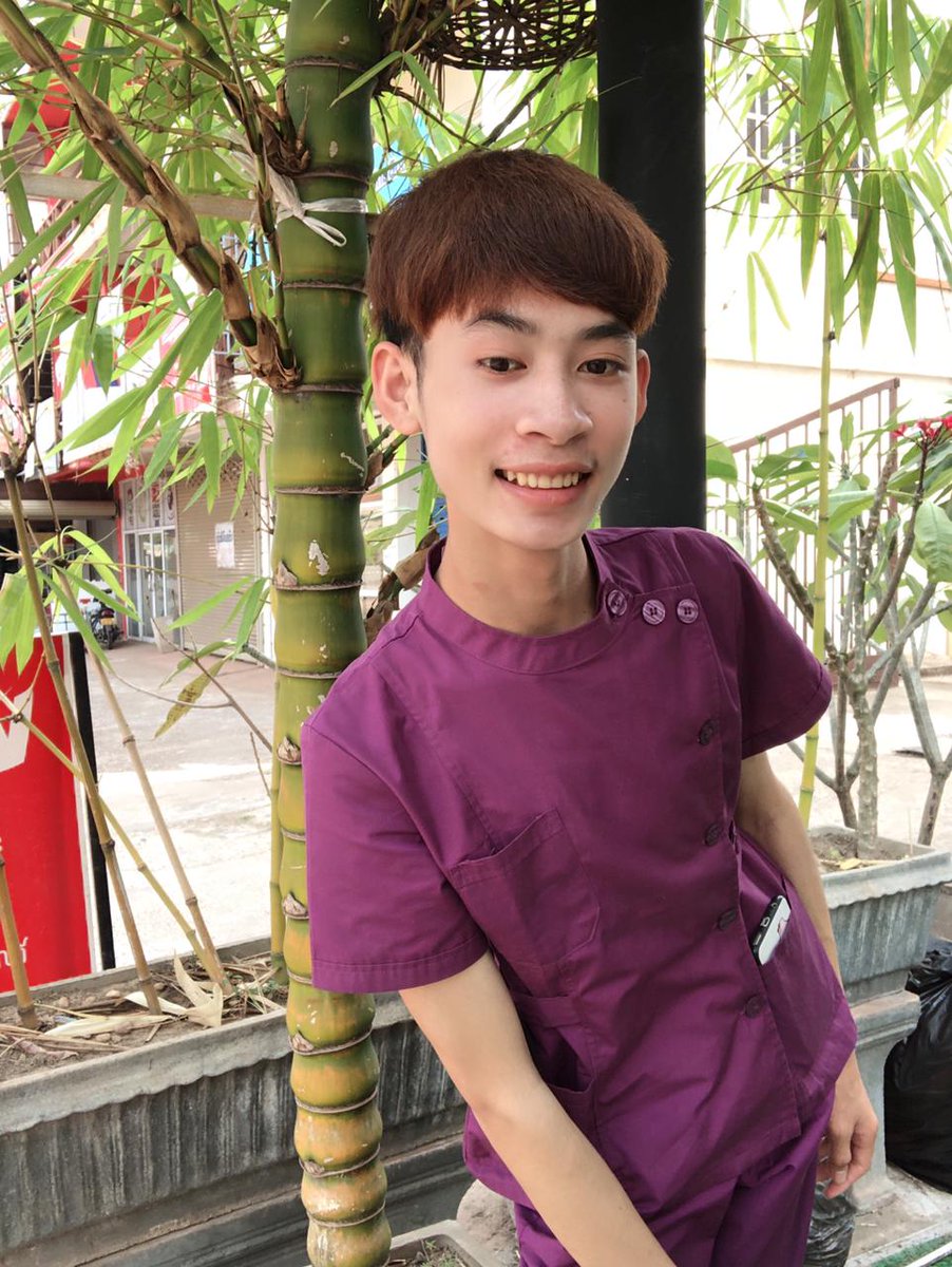 ຮ້ານນວດ 39.000ກີບ  ດົງປະແຫລບ
ເປີດປົກກະຕິທຸກມື້ເດີເຈົ້າ
ນວດຄາຍເສັ້ນເອັນຕຶງ
#ຜ່ອນຄາຍ
#ນວດນ້ຳມັນ
#ມີຄົບຈົບບ່ອນດຽວຈ່ະ