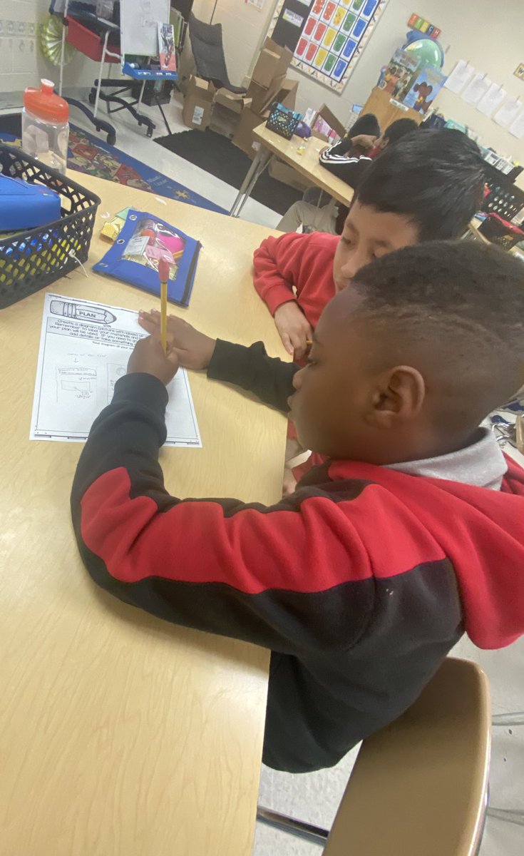 Educator817's tweet photo. Our @ShwabElementary 3rd-5th grade scholars put their engineer hats on during our PBL Unit. They have been charged with designing and creating math games out of recycled materials playable and entertaining for their classmates. #FourC’s #PBL #MathematiciansatWork #ShwabeeWay🐝 https://t.co/yWMx9pOvQZ