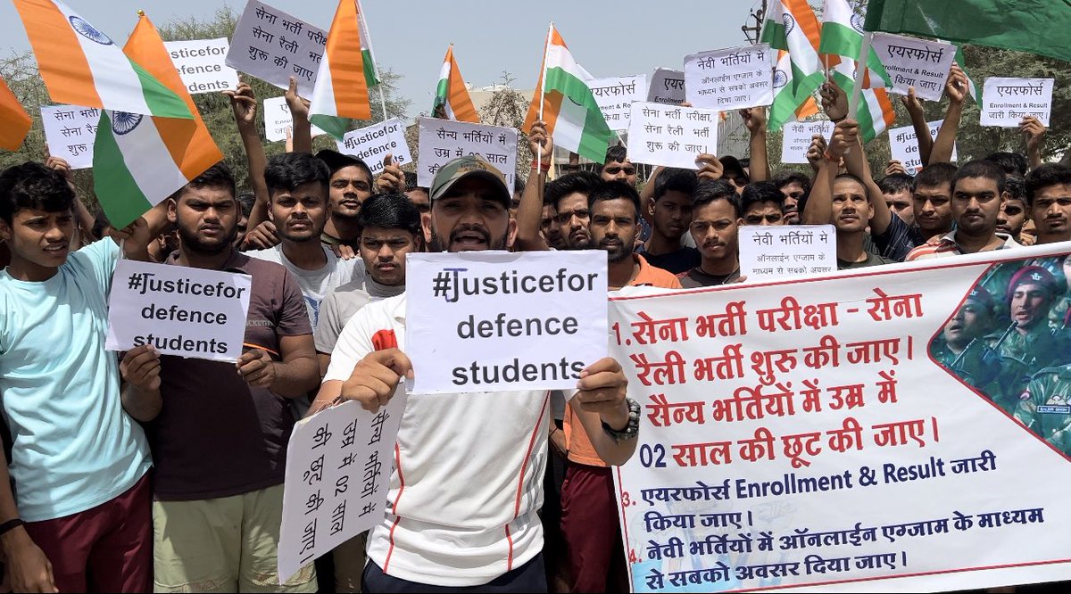 indore_academy's tweet photo. #Justicefordefencestudents 
@rajnathsingh @PMOIndia @adgpi @DefenceMinIndia @IAF_MCC @SpokespersonNavy @indore_academy  भर्ती हो , 2साल की छूट ओर परीक्षा करवाइए! Airforce Enrolment &amp; Results जारी किया जाए! सैन्य भर्तियाँ में उम्र में 02 साल की छूट की जाए! https://t.co/ypvxYTNqtI