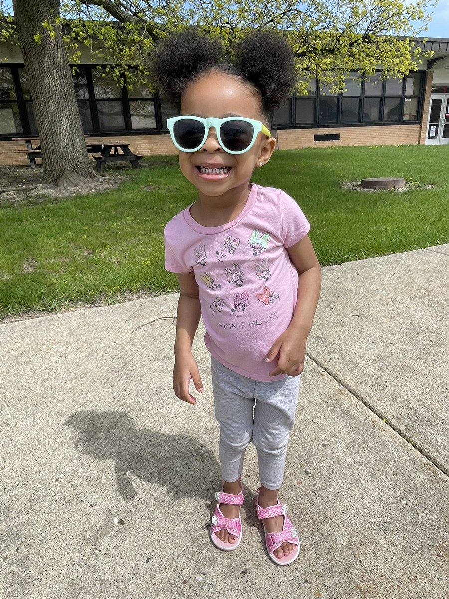 Nicole King tweet media