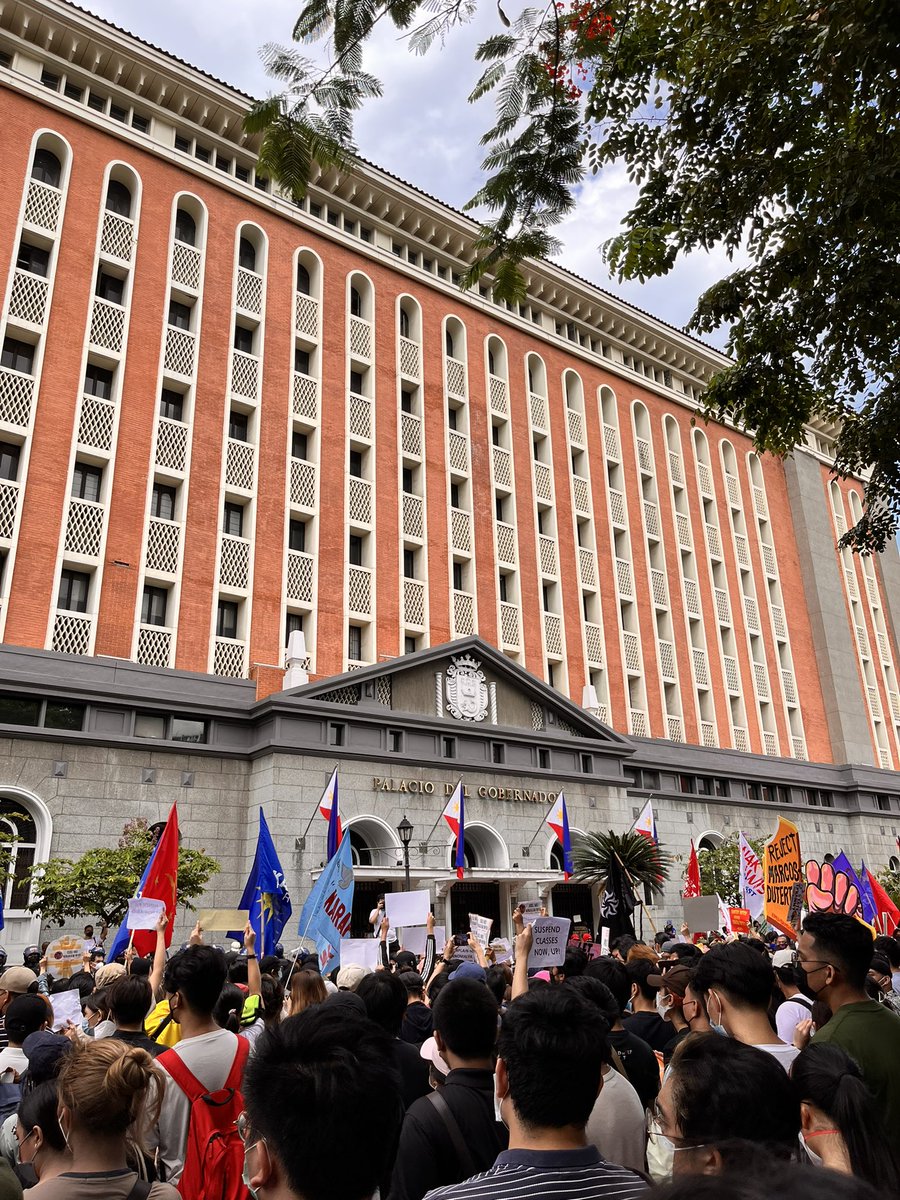 twtuser0013's tweet photo. Patuloy na maninindigan. Hindi pa tapos ang laban. Ipunin pa ang lakas at dalhin ito sa lansangan!
#BongBongMandaraya
#ComelecDuwag
#ParaSaBayan
#Halalan2022 https://t.co/zmf26giGPo