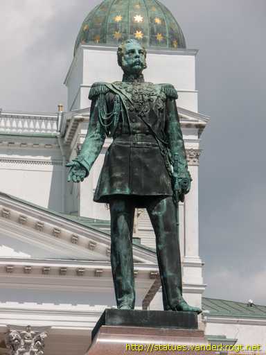 Radioed by the Statue of Tsar Alexander II Romanov in Helsinki, the capital of Finland https://t.co/yx36XgNzaQ https://t.co/PfsYxb53ru