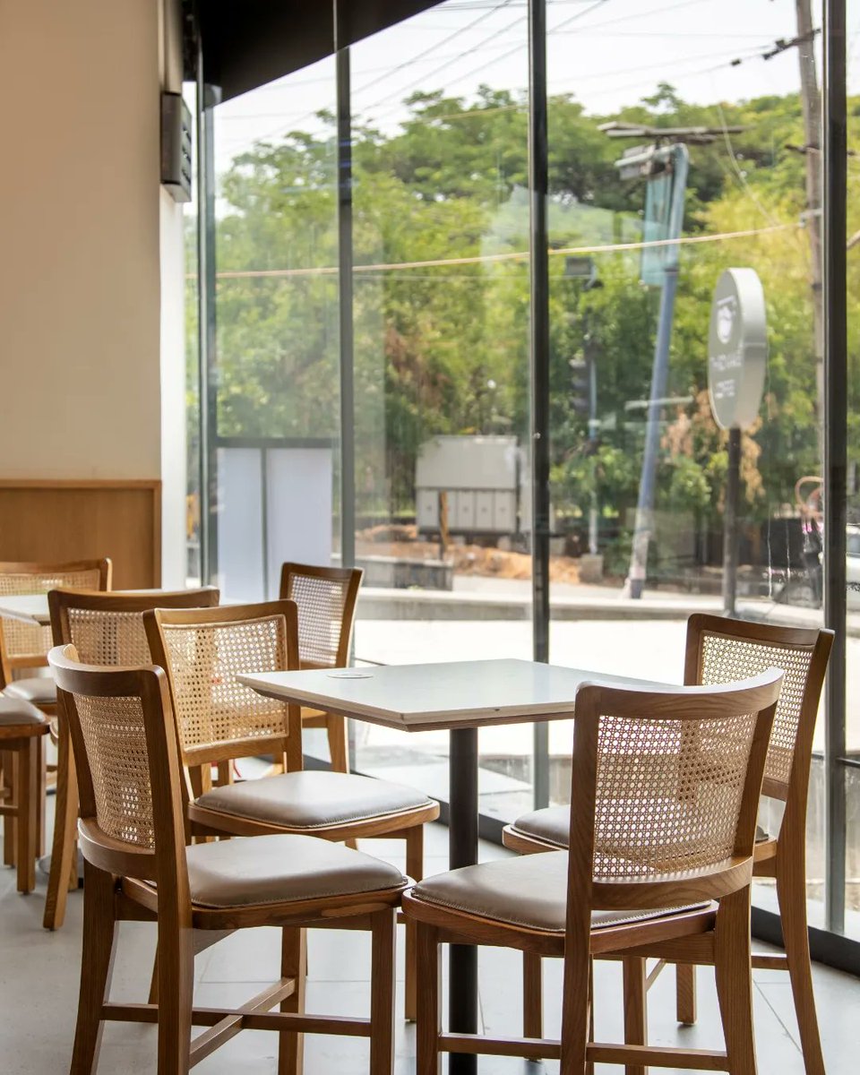 thirdwaveindia's tweet photo. Bengaluru,
Our newest brewing spot at Banashankari is up and charged to serve you with our carefully curated range of speciality coffees and some scrumptious food.
Visit us with your friends and take a photo or two ☕
#newcafealert #thirdwavecoffee #thirdwavecoffeeindia https://t.co/yrHPxpSArv