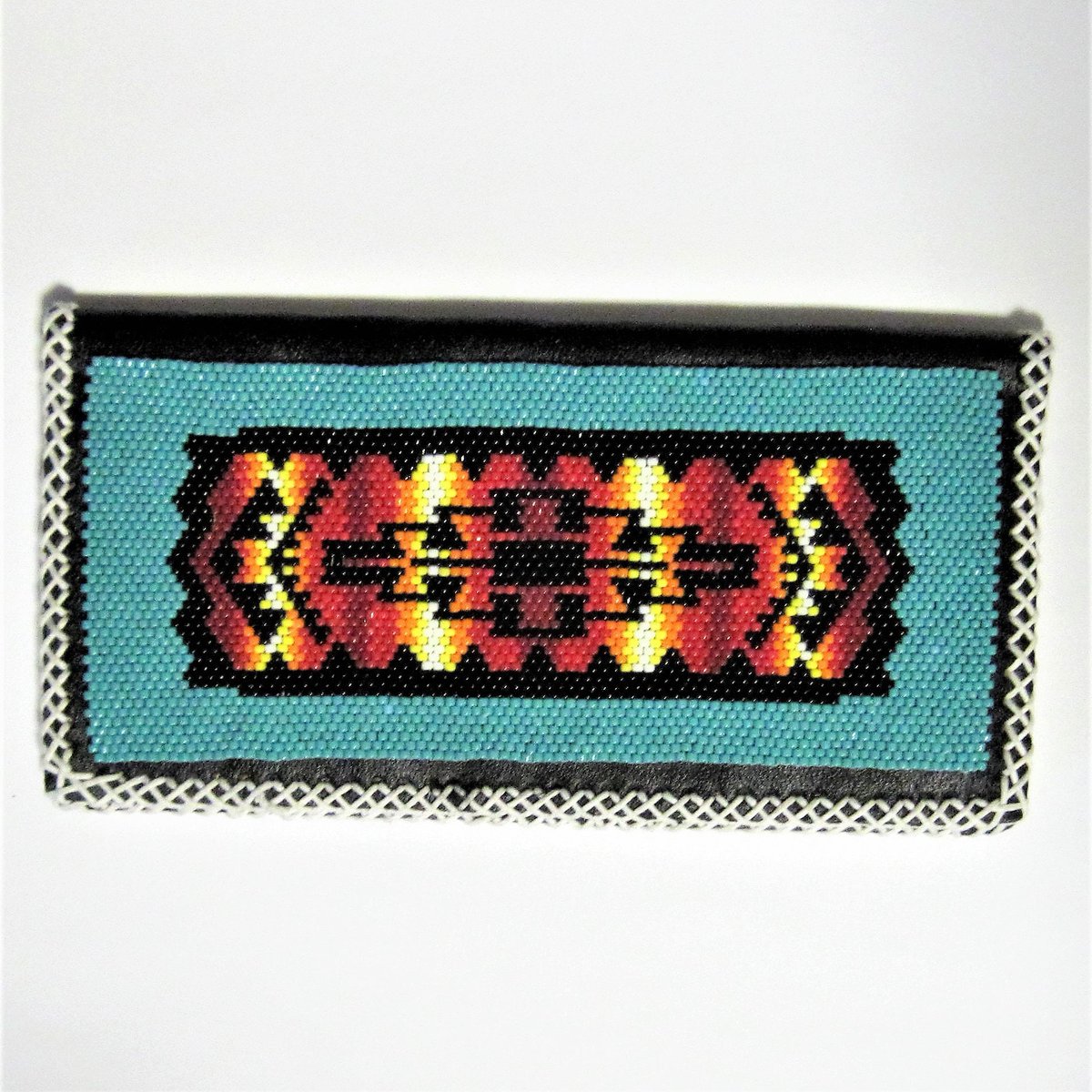 krisybird's tweet photo. Come and see the newest items in my Etsy shop like this gorgeous hand beaded checkbook cover! https://t.co/W8rnOSUNjN