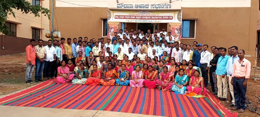 DOMGOK's tweet photo. Minority Welfare Department goes the extra mile to ensure quality education in our schools. 
Here is a glimpse into the four-day orientation programme for the Kannada and English language teachers of our MDRS and MAM schools held in the Gadag and Dharwad districts. 

(1/2) https://t.co/e3QMSgAqRz