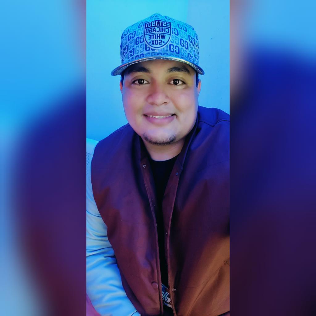 _Kevin_Bless's tweet photo. #NuevaFotoDePerfil https://t.co/mxJudn8YYq