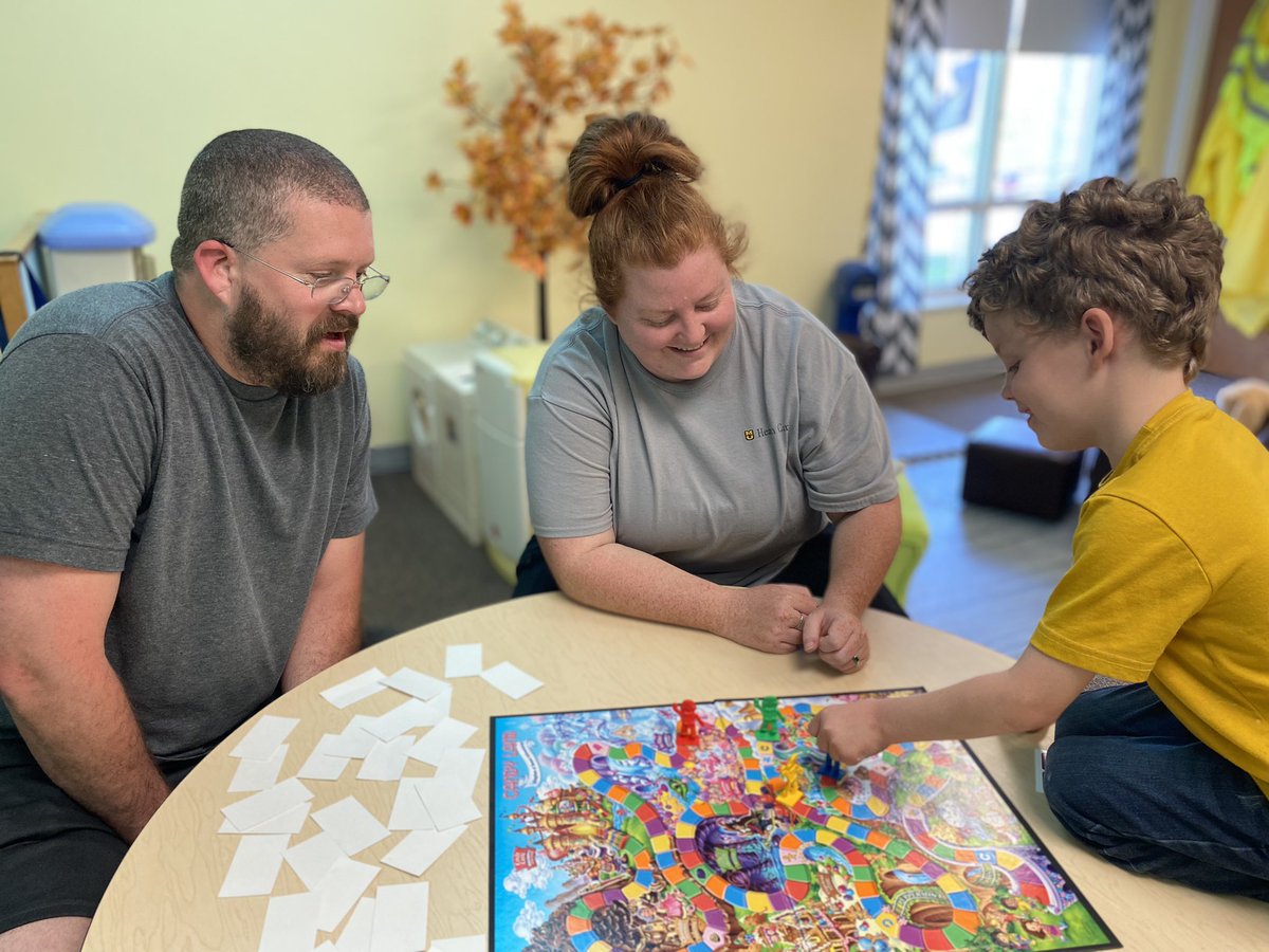 CardsComo's tweet photo. The most important time is family time! ❤️
#fecchornets #parentsasteachers #guidedplay https://t.co/4wGQTCiab4
