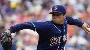 Un día como hoy pero del año 2003, el compatriota Roger Deago, debutó en MLB con San Diego ante los mets de Nueva York, acumuló en una breve temporada, un record de 0-1 y ERA 7.84 en 10.1 episodios lanzados, permitió 11 hits, 9 carreras limpias, concedió 8BB y ponchó a 10⚾