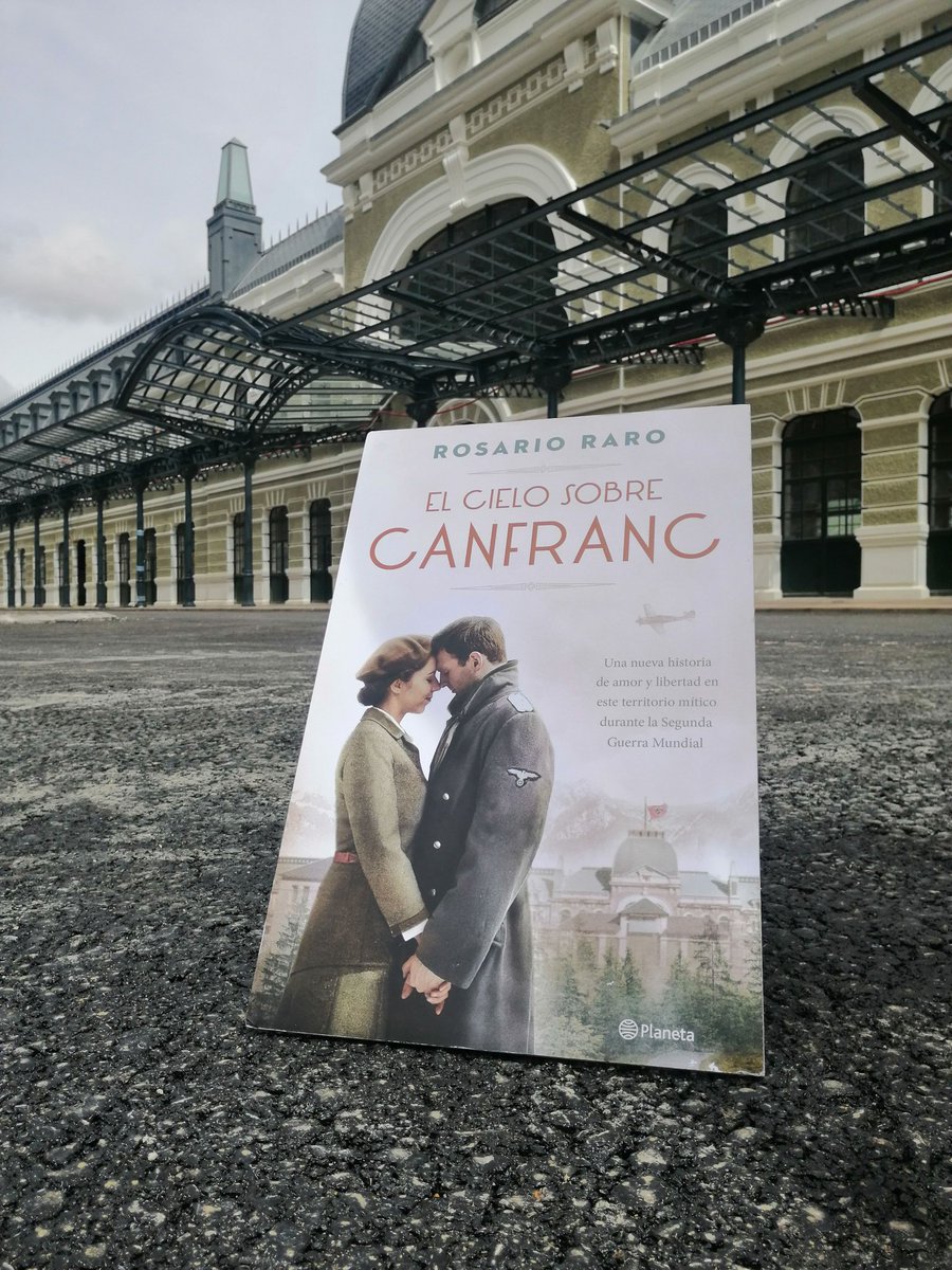 anamar_vila's tweet photo. Ya puedes volver a escuchar la entrevista a @rosarioraro
https://t.co/uvMOp3fLtX
Gracias por hacerme tan feliz con tu lectura #VolverACanfranc
@edit_planeta @Planetadelibros https://t.co/UWUSS8WYud https://t.co/YEPVdL3tzl