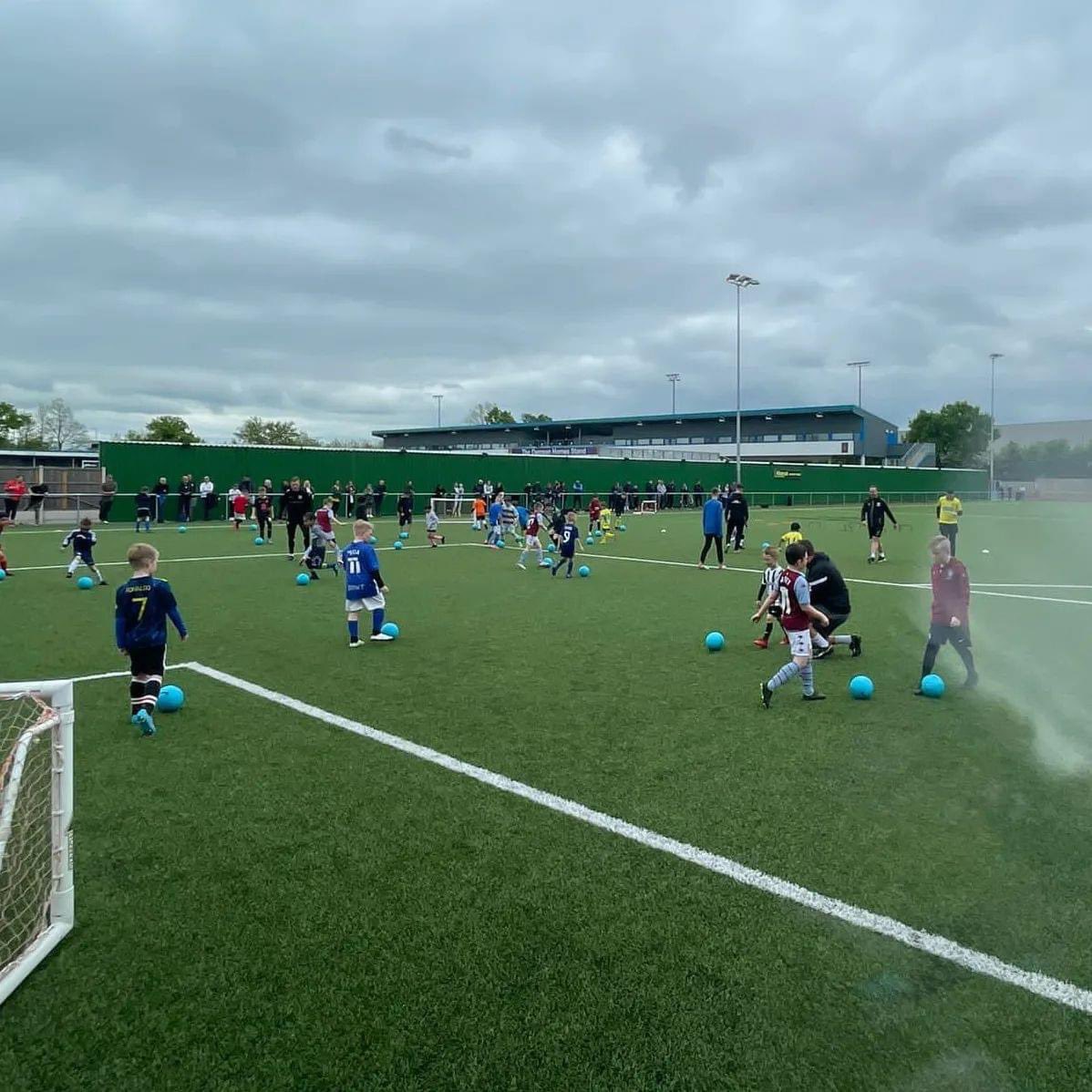 Vision_FA's tweet image. Our first player development session last Friday at @MoorsFoundation and what a session it was! 

We were really impressed with the standard of playing and listening and we hope everyone who attended had a great time!

The session is now fully booked but if interested please DM