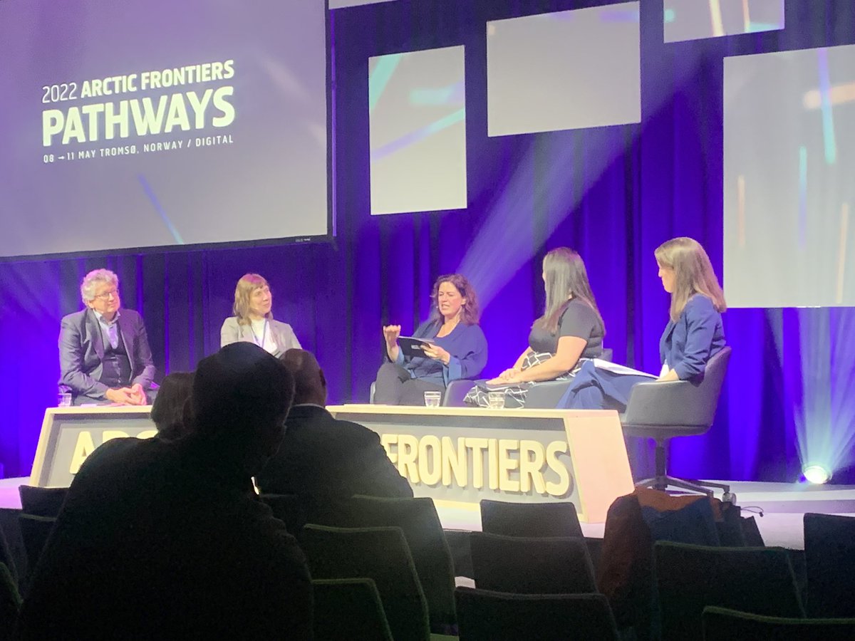 DKAmbNorway's tweet photo. Tangdyrkning, nye teknologier, AI og meget mere! Der er brug innovation og omstillingskraft - spændende vinkler fra virksomheder og forskere i @arcticfrontiers debat: #Pathways to Sustainable Use of the Ocean #arcticfrontiers #AF2020 https://t.co/94tuRHW1Cr