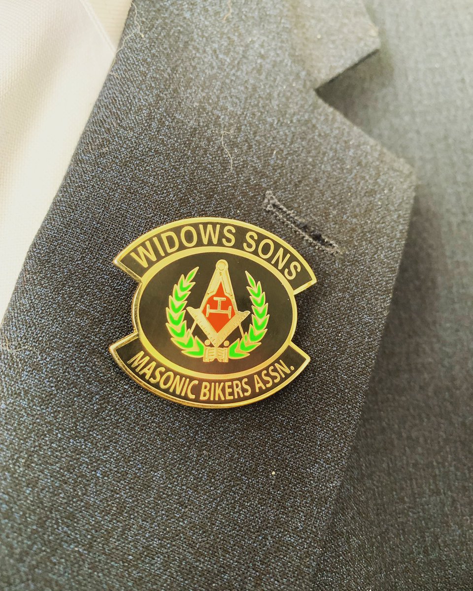 WyvernWSMBA's tweet photo. Chapter pin ready for tonight #royalarchchapter @UGLE_GrandLodge https://t.co/qjwtMMOs8V