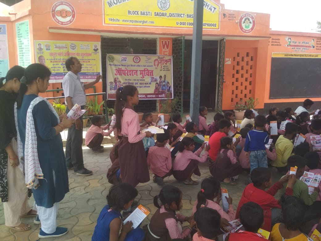 dpobasti's tweet photo. #EndViolenceAgainstWomenAndChildren, #forEveryChild, #ForEveryWomen,जनपद बस्ती के सभी तहसील में मिशन शक्ति कार्यक्रम के अंतर्गत 'स्वावलंबन कैम्प' का आयोजन किया गया। https://t.co/Sw0G1xLGRw