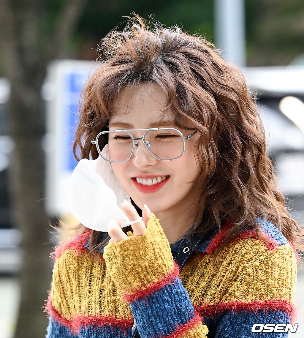 wandj221's tweet photo. 220510 #WENDY 💙🌻💙 https://t.co/YSewTE4LQr