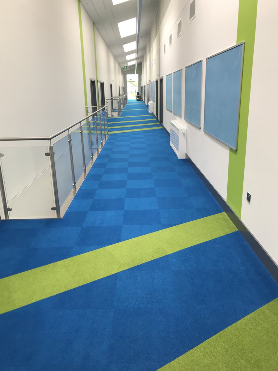 CFIHull's tweet photo. How good this corridor look 😍

A great finish by the team @CFIHull completing this job at a local school 

#Flooring #CommercialFlooring #CFI https://t.co/DcN8ABQckV
