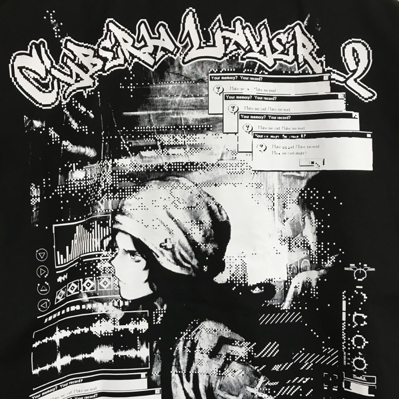 messa_store's tweet photo. 定番の開襟シャツに大胆なプリントを施した逸品！
『Cyberia Layer_2』

このCDジャケットのために安倍吉俊氏が特別に描き下ろしたイラストを背面に大きくデザインをしたオープンカラーシャツ！

#CCW_lain
#serialexperimentslain
#クラブサイベリア
#メッサストア
#messastore