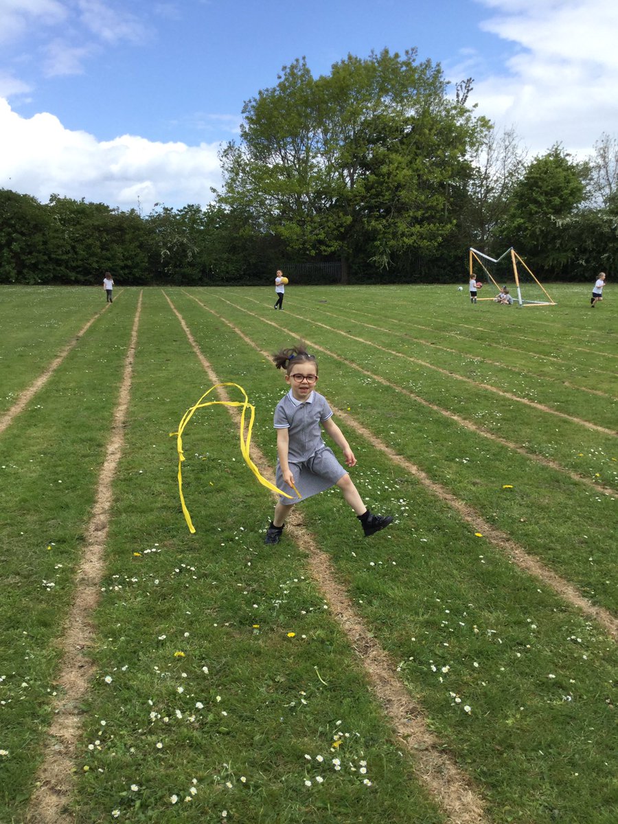 Murdishaw West YF tweet media