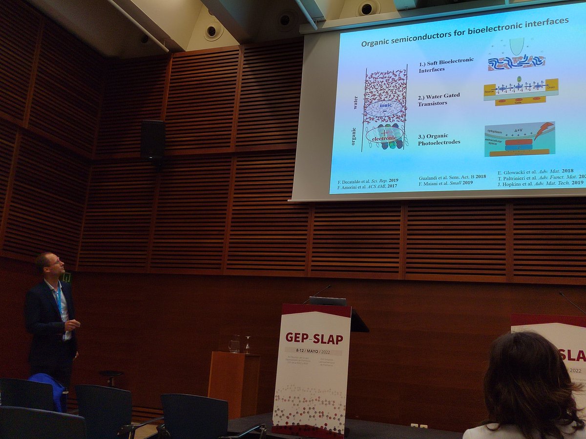 eu_lionhearted's tweet photo. Our @Unibo partner @TobiasCramer13 held a talk about the modelization of the core mechanisms driving the #light-#polymer-#electrolyte transduction, which is at the base of the #lightcell interaction exploited by LH 🦁🫀
Stay tuned for more updates from @gepslap2022! https://t.co/np3aOKNPXW